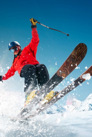 Skiing In Manali At Solang Valley | Book Now 20% Off